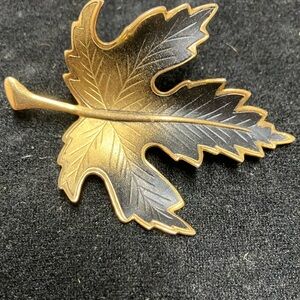 Vintage Gold Leaf Brooch